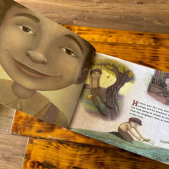 PJ Library Cakes & Miracles A Purim Tale Jewish Holiday Paperback Book - Picture 4 of 9